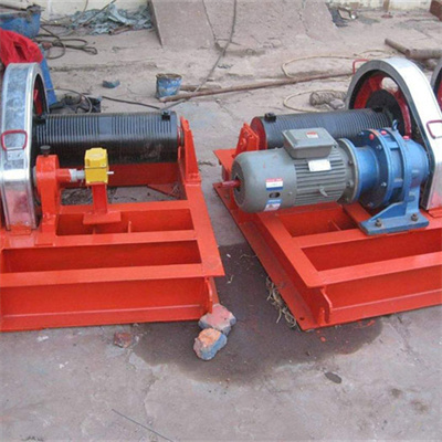 <b>雙吊點(diǎn)卷揚(yáng)式啟閉機(jī)</b>
